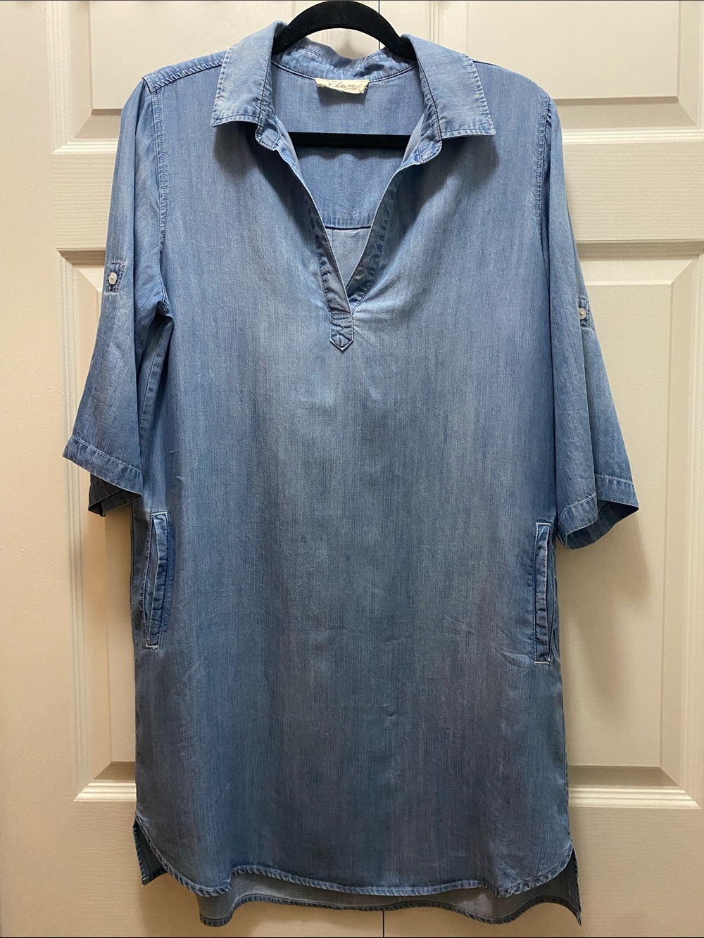 Elan Chambray Popover Light Blue Dress - 100% Tencel - Size Medium - Pockets